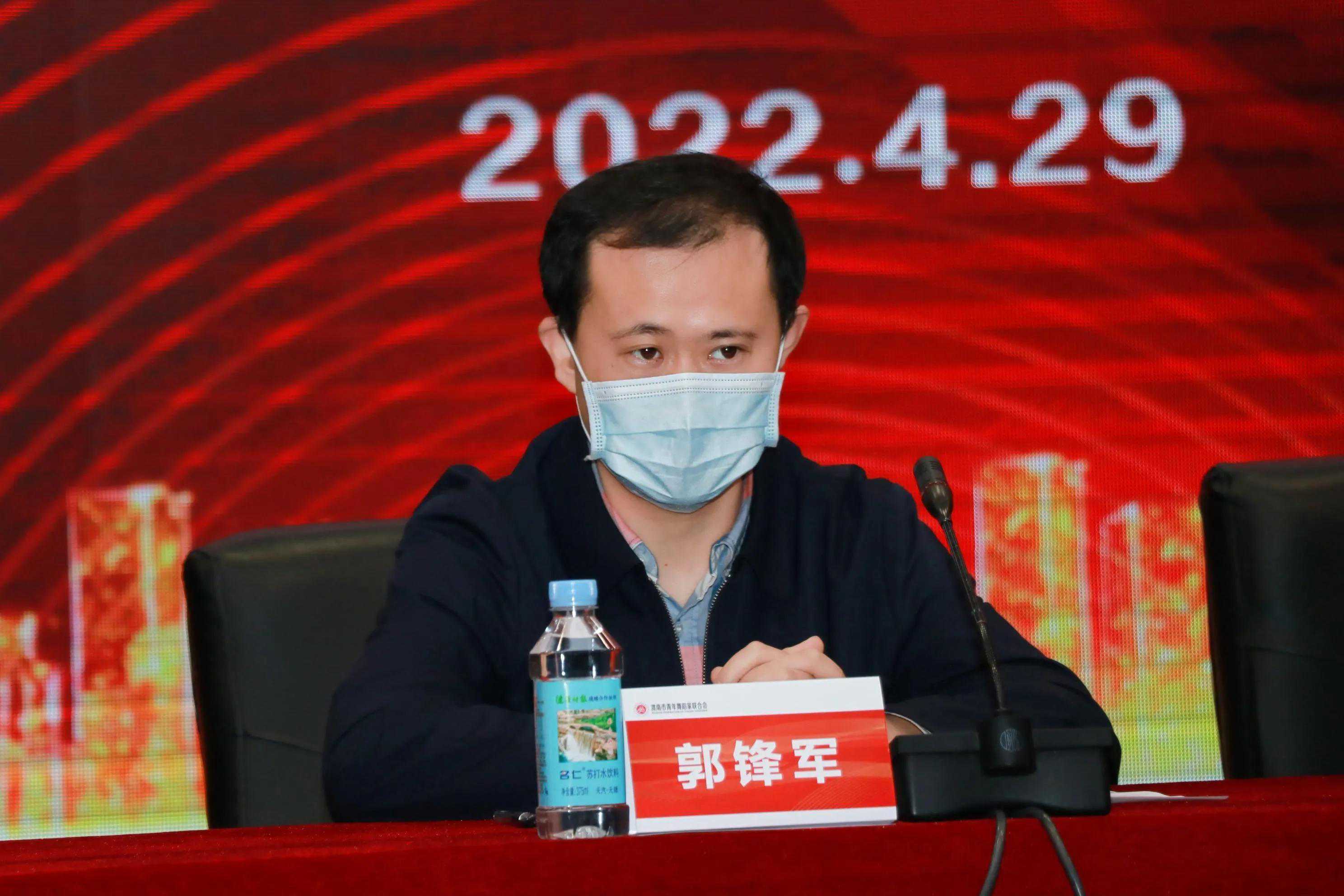 朱赞卿：浩瀚典籍续书香