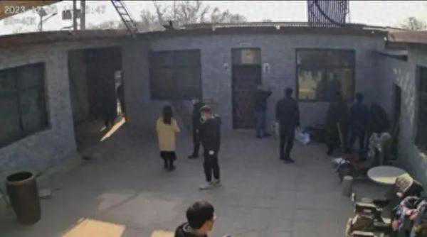 七旬老人家中1吨半过冬煤被收走，镇政府回应：劣质散煤有危险